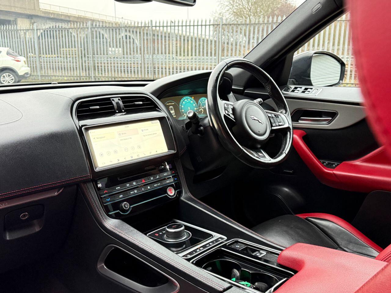 Used Jaguar F-Pace 2017 for sale - 77456036: Photo 34