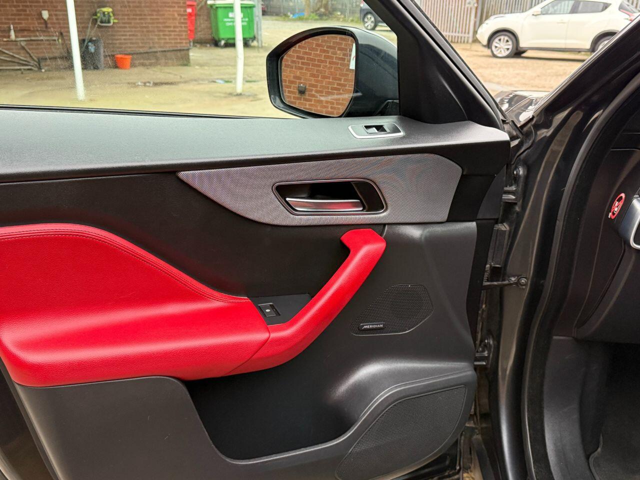 Used Jaguar F-Pace 2017 for sale - 77456036: Photo 36