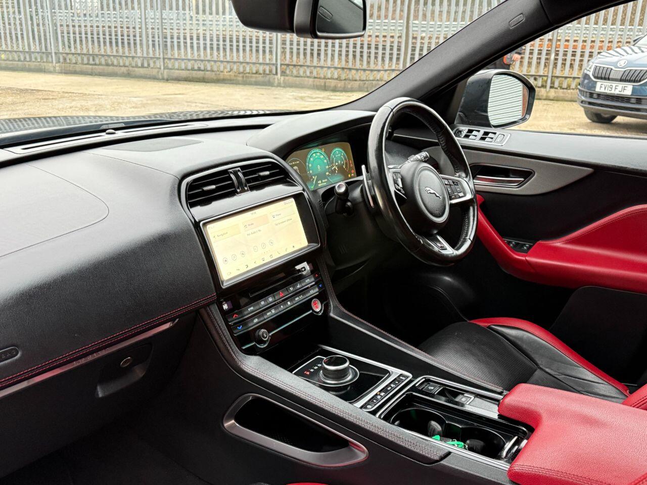 Used Jaguar F-Pace 2017 for sale - 77456036: Photo 37