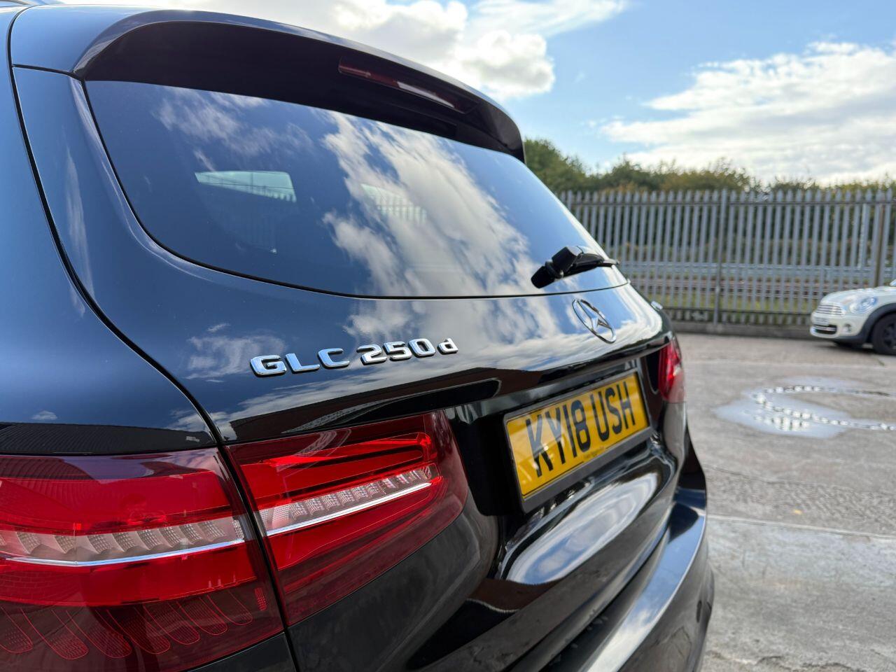 Used Mercedes-Benz GLC 2018 for sale - 76472488: Photo 18