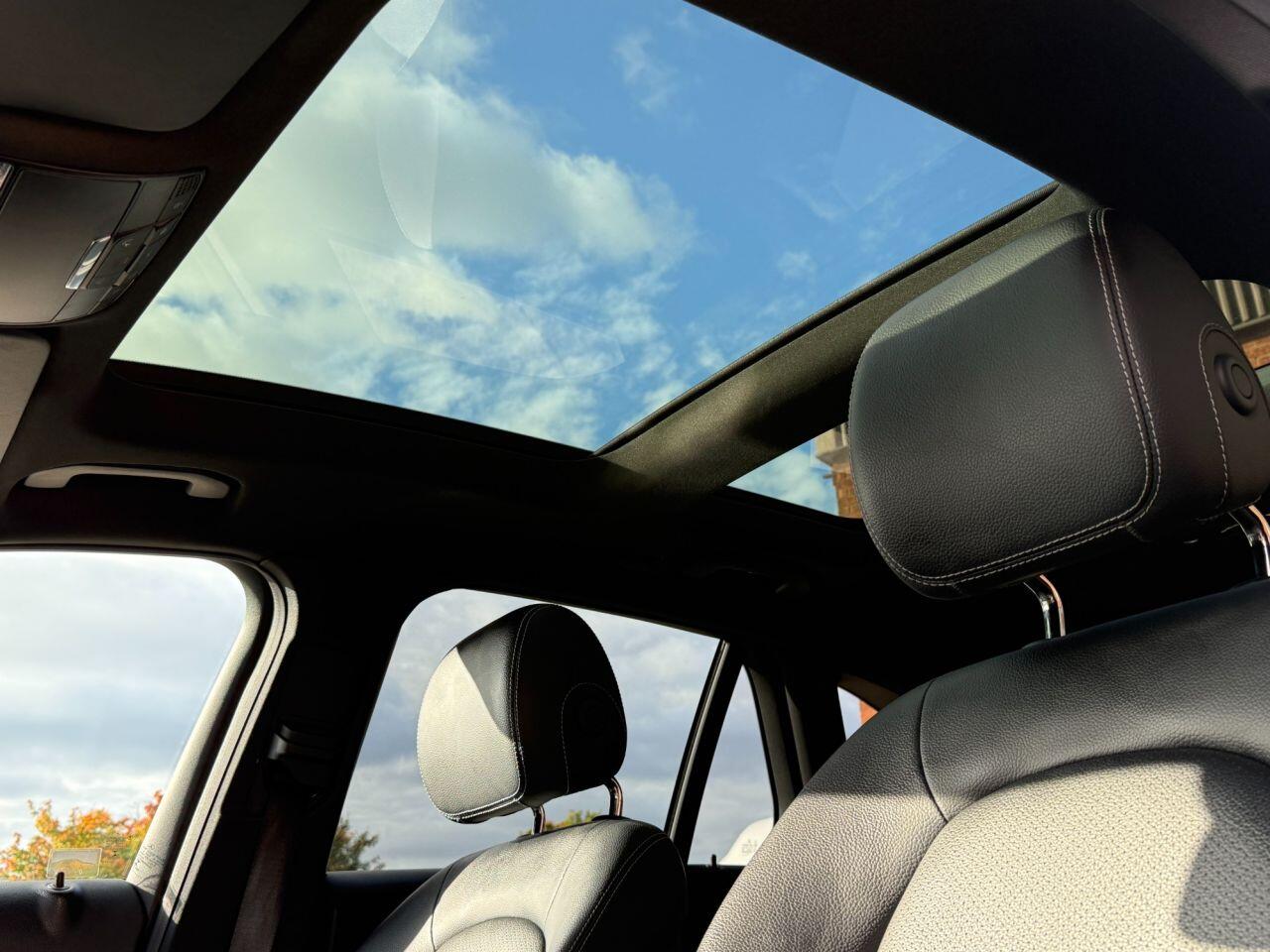 Used Mercedes-Benz GLC 2018 for sale - 76472488: Photo 54