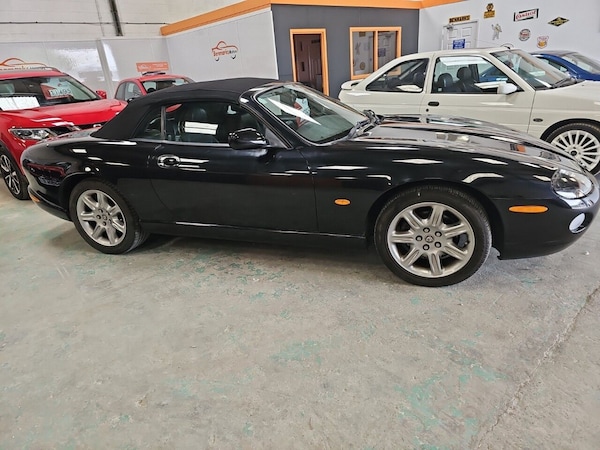 Used Jaguar XK8 2004 for sale - 75013625: Photo 3