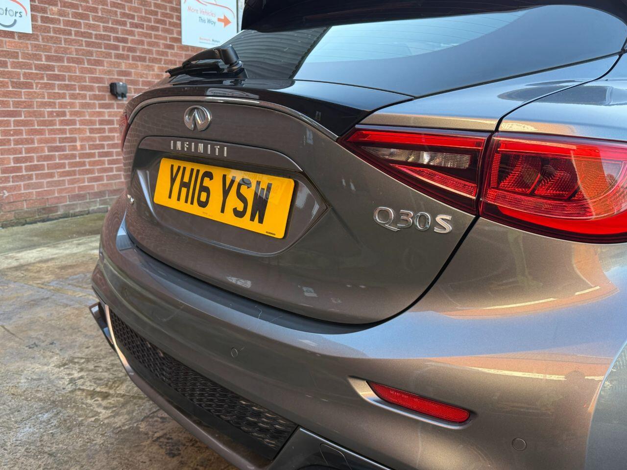 Used Infiniti Q30 2016 for sale - 76714519: Photo 13