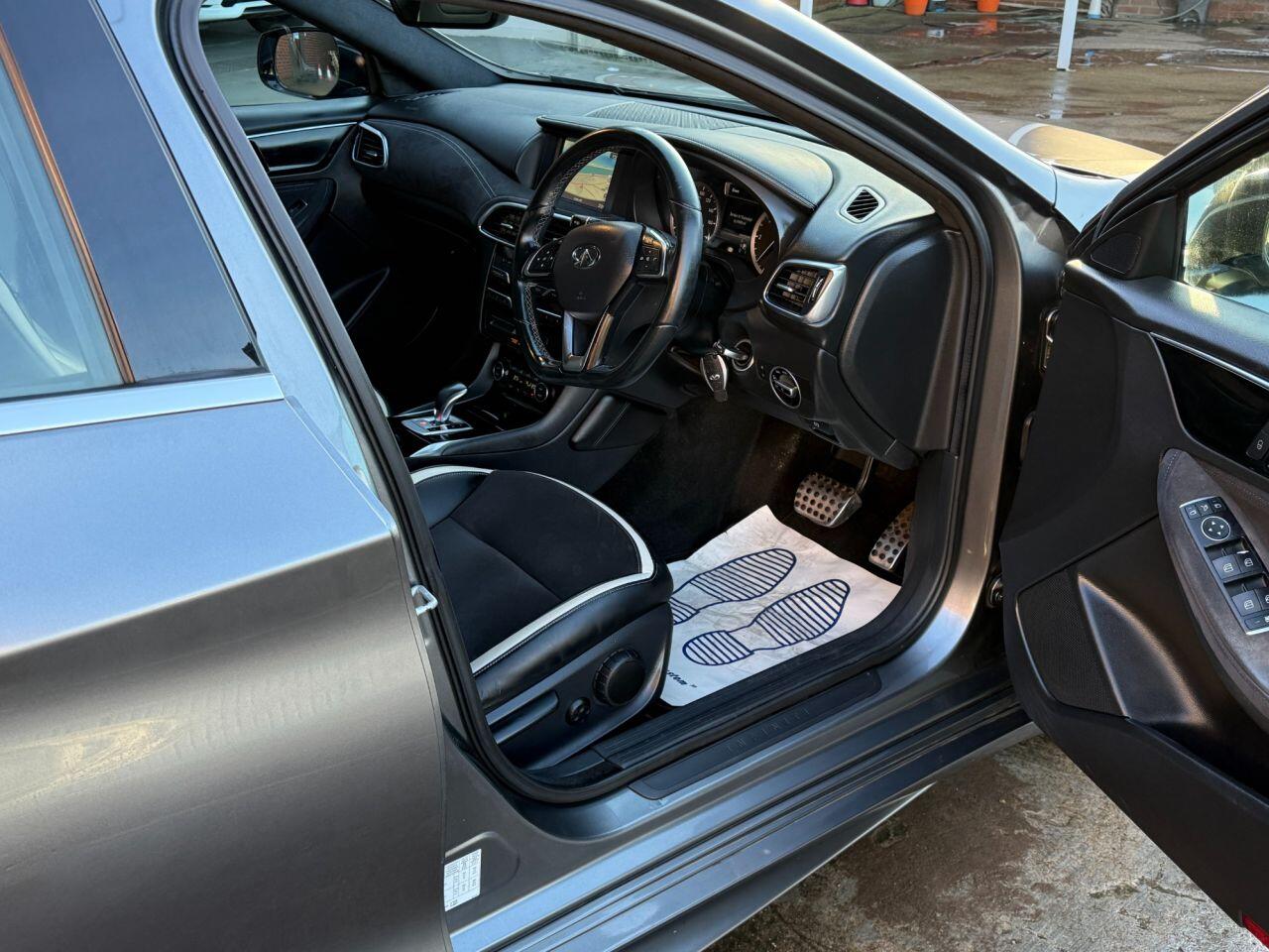 Used Infiniti Q30 2016 for sale - 76714519: Photo 17