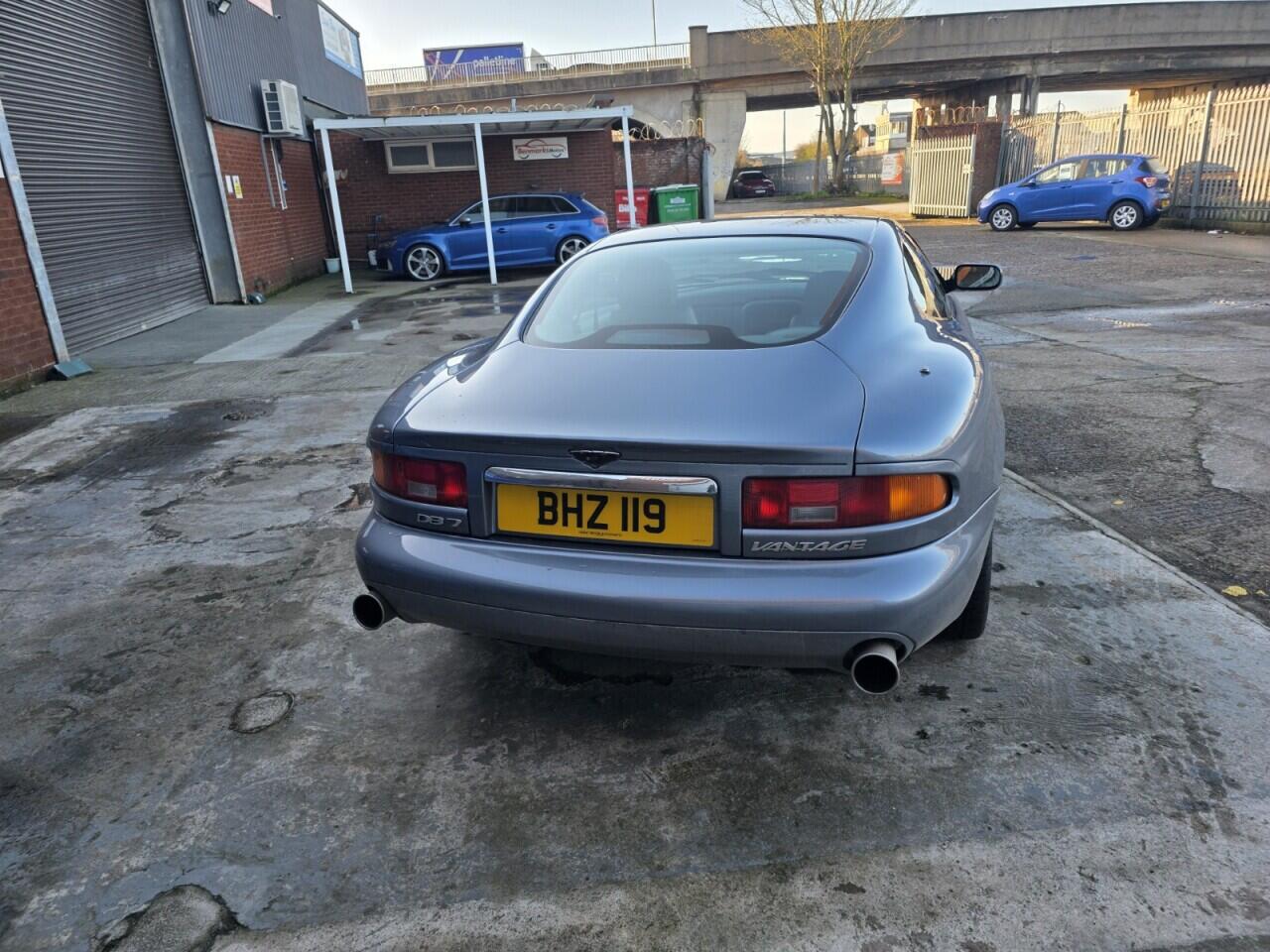 Used Aston Martin DB7 2002 for sale - 77883129: Photo 3