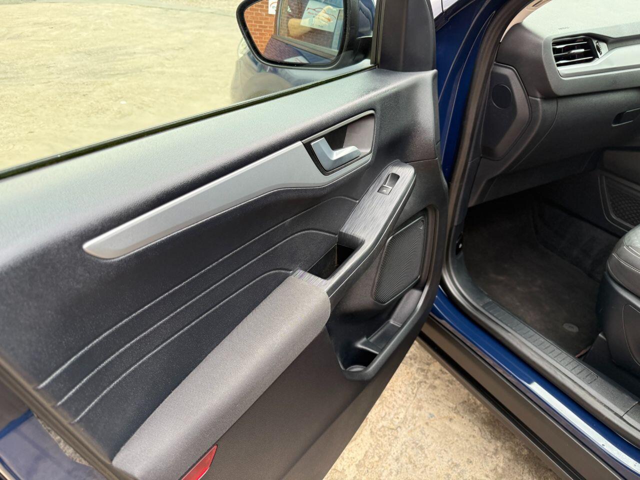 Used Ford Kuga 2022 for sale - 76802017: Photo 33