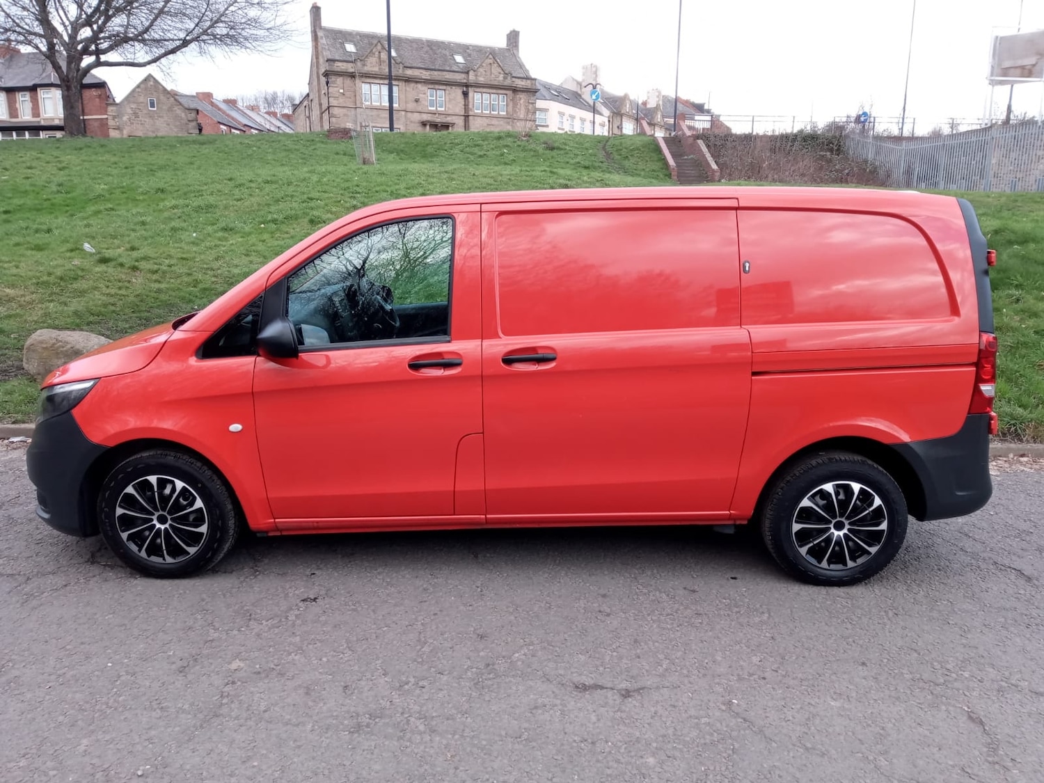 Used Mercedes-Benz Vito 2017 for sale - 77702597: Photo 8
