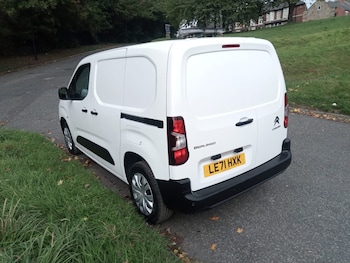 Used Citroen Berlingo 2022 for sale - 76005674: Photo