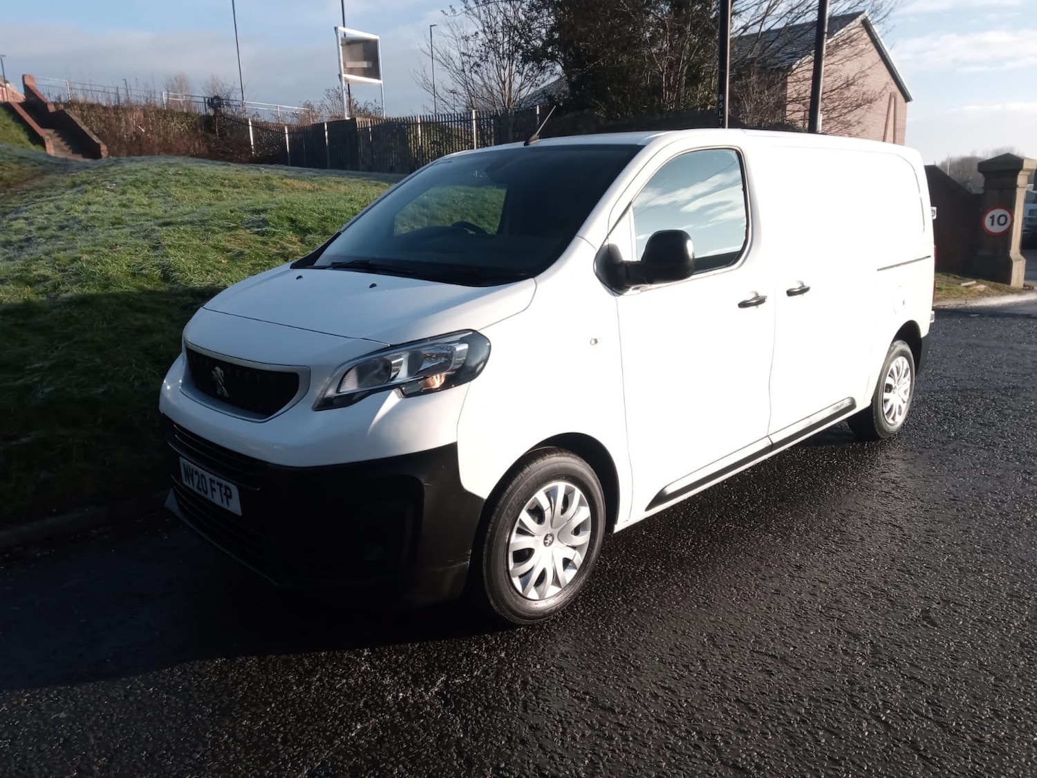 Used Peugeot Expert 2020 for sale - 77220574: Photo 2