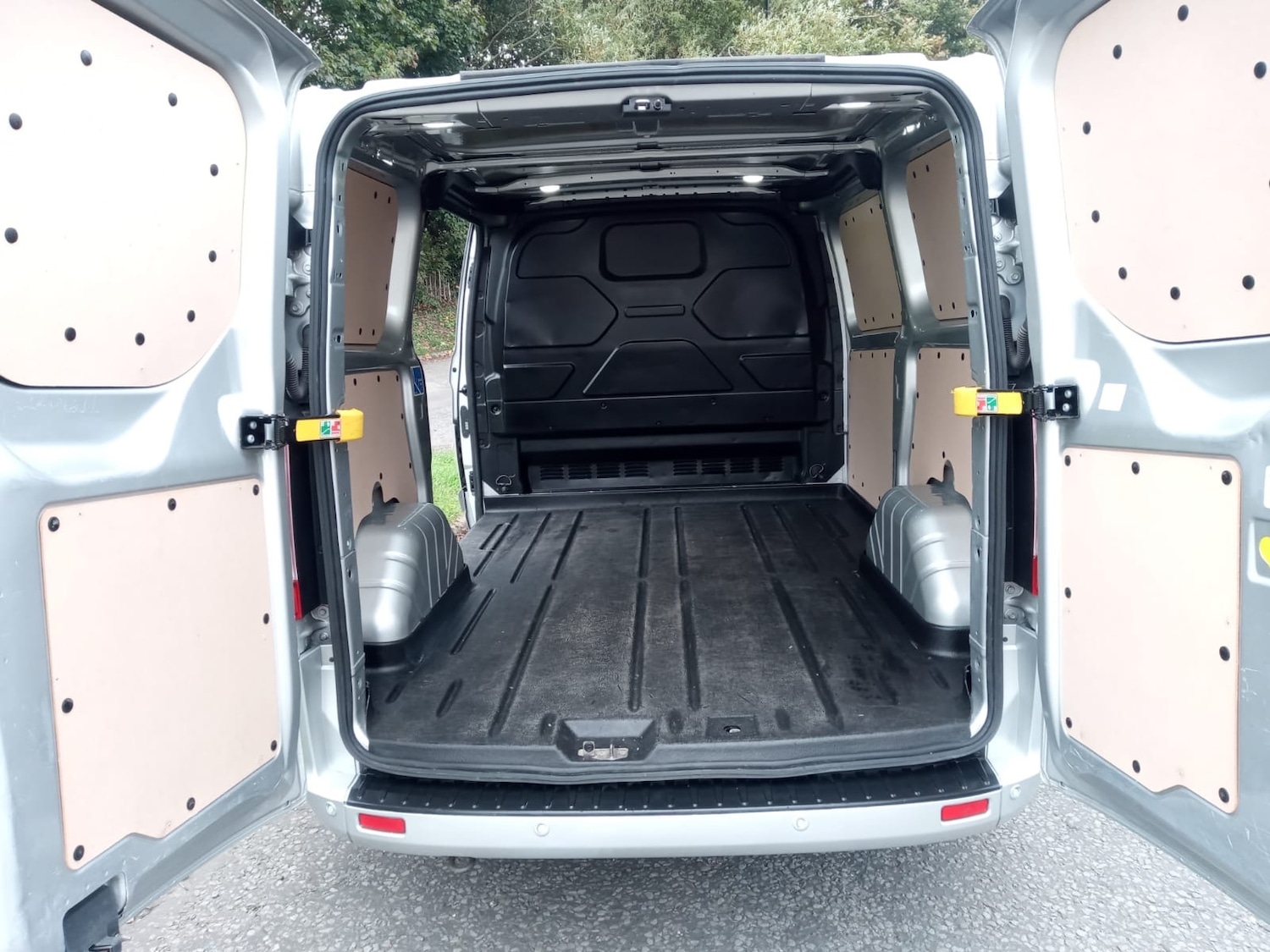Used Ford Transit Custom 2021 for sale - 76102745: Photo 11