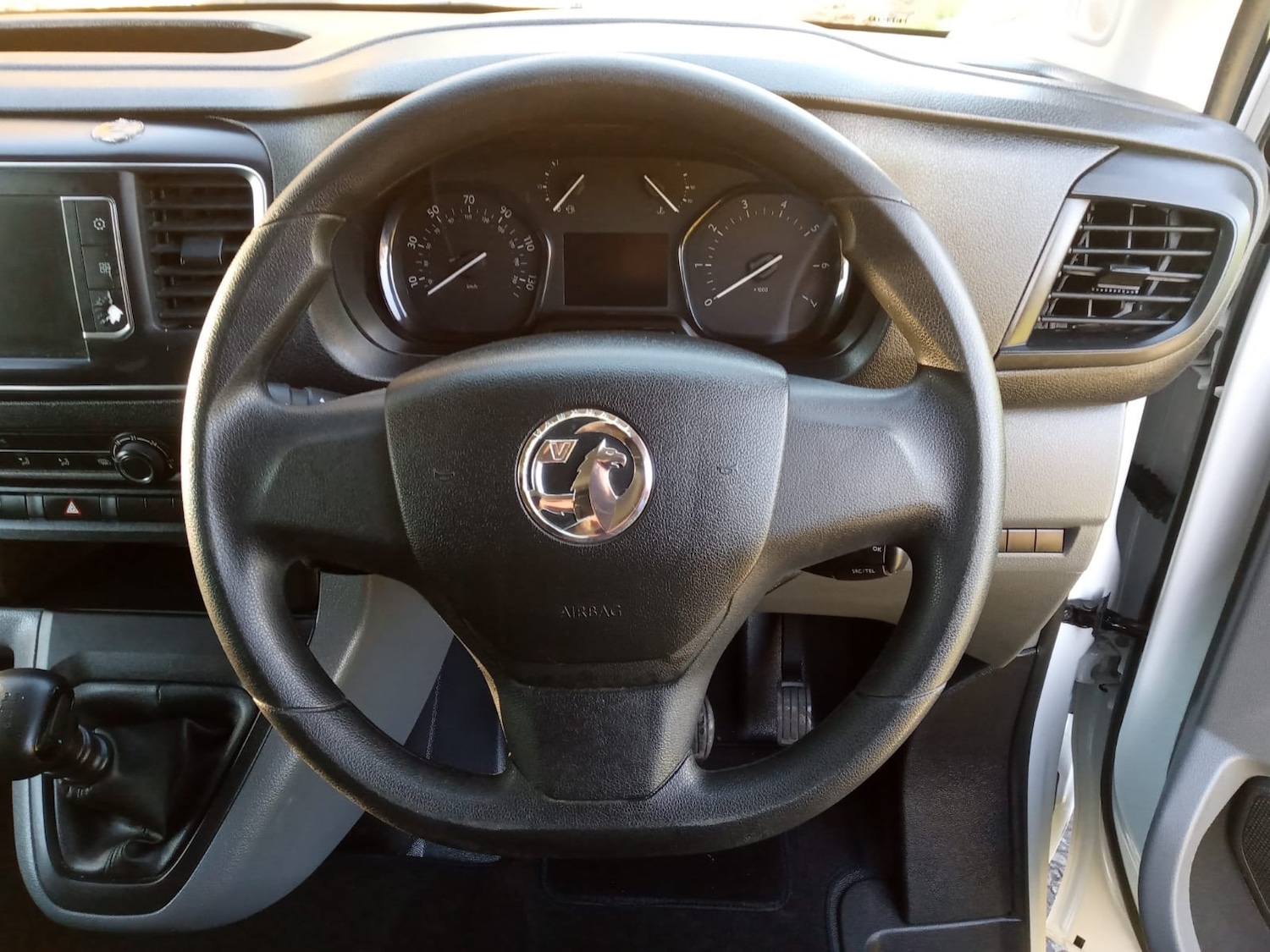 Used Vauxhall Vivaro 2022 for sale - 76401828: Photo 9