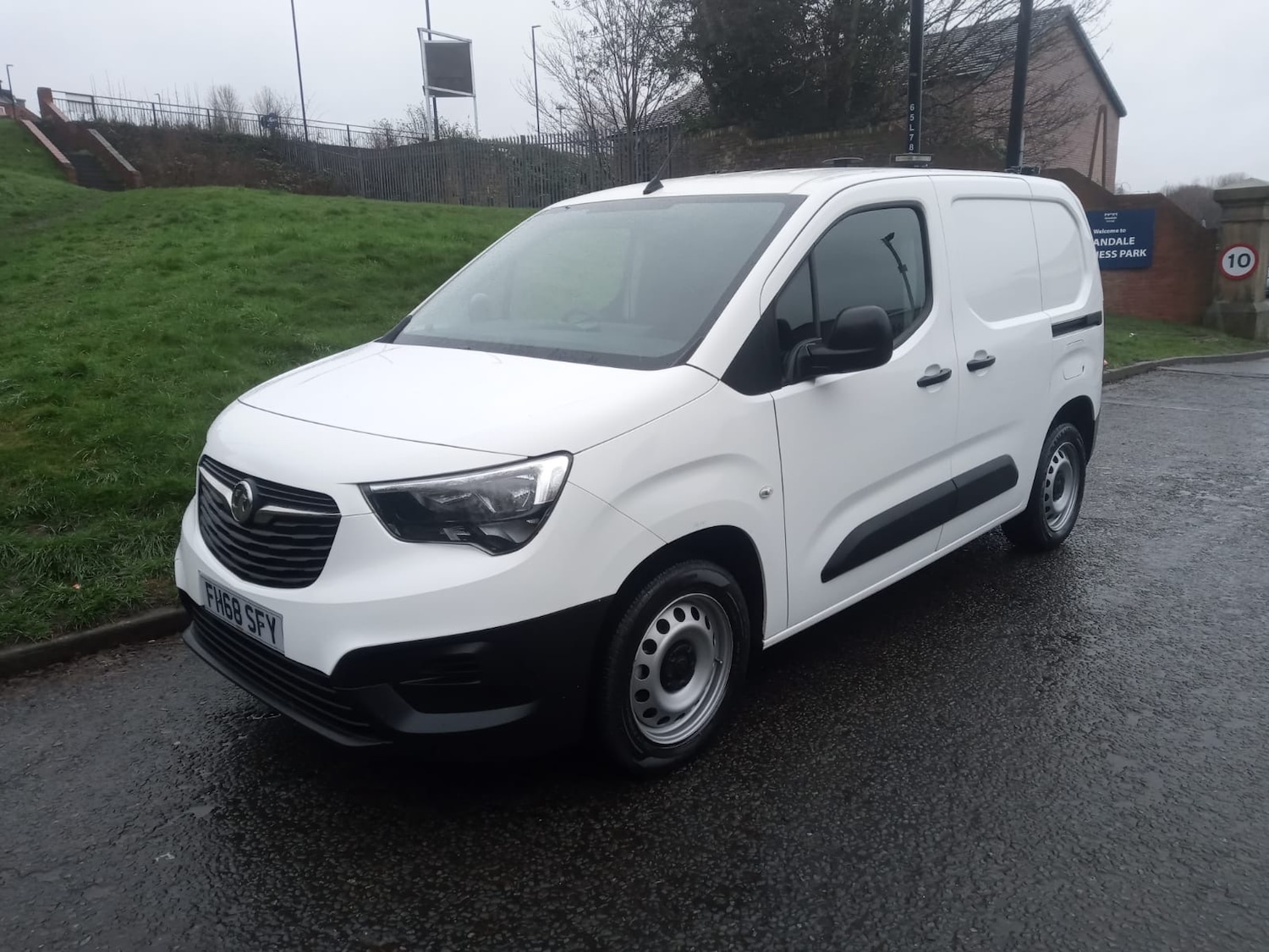 Used Vauxhall Combo 2019 for sale - 77789132: Photo 2