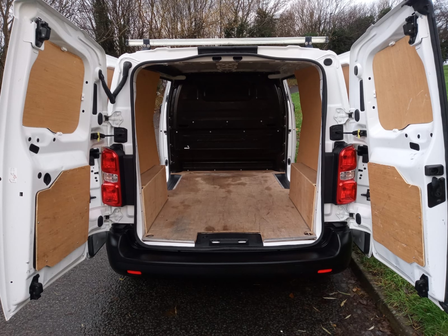 Used Vauxhall Vivaro 2021 for sale - 76891823: Photo 10