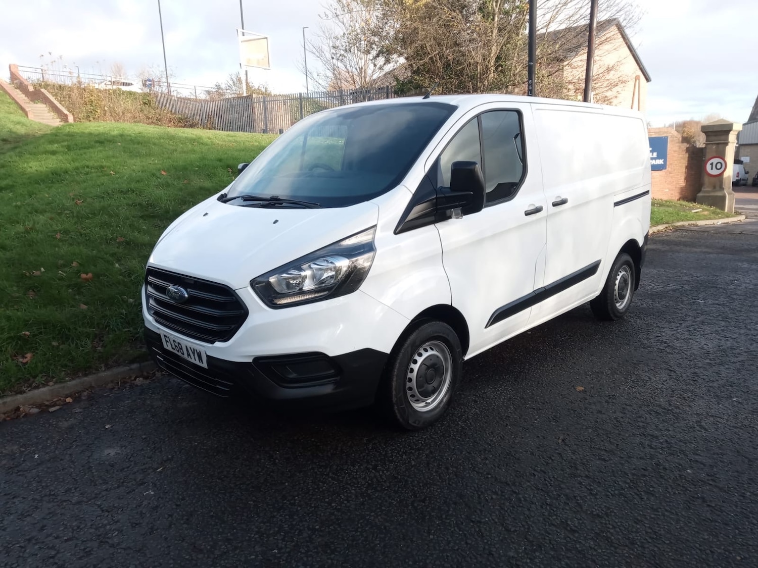 Used Ford Transit Custom 2018 for sale - 76602725: Photo 2