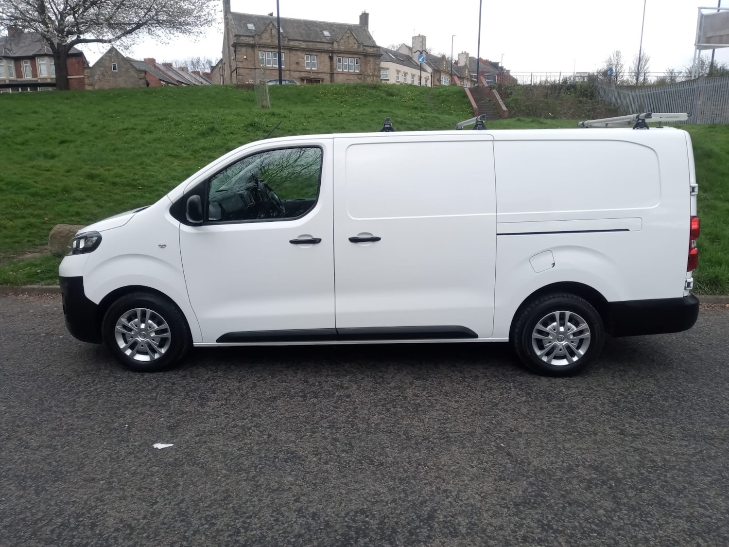 Used Vauxhall Vivaro 2021 for sale - 78139187: Photo 8