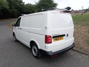 Used Volkswagen Transporter 2019 for sale - 79444745: Photo