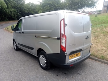 Used Ford Transit Custom 2017 for sale - 79020880: Photo