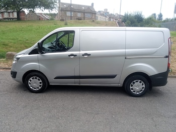 Used Ford Transit Custom 2017 for sale - 79020880: Photo
