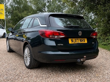 Used Vauxhall Astra 2017 for sale - 79046612: Photo