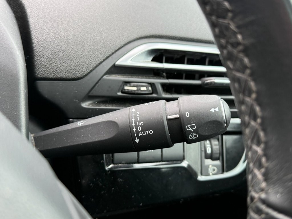 Used Citroen Grand C4 Picasso 2015 for sale - 77642866: Photo 23