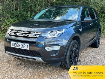 Used Land Rover Discovery Sport 2017 for sale - 75704125: Photo