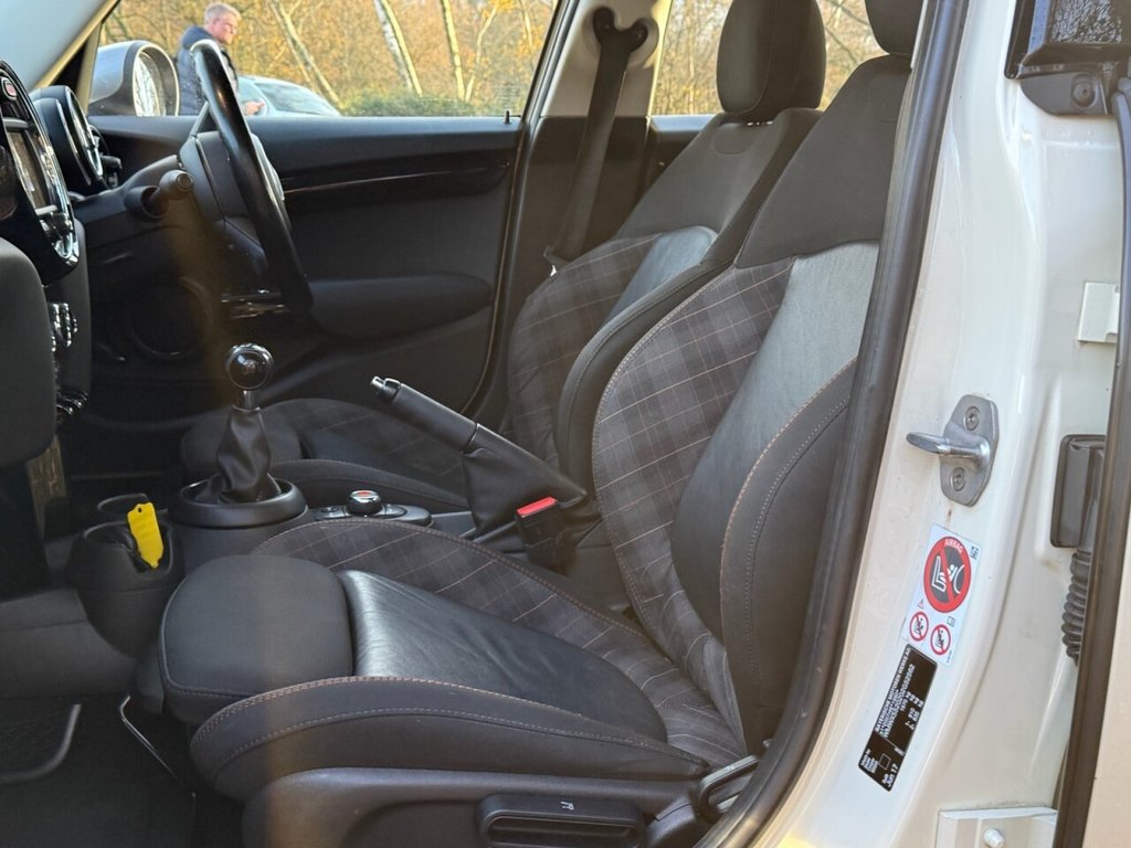 Used MINI Hatch 2017 for sale - 76900817: Photo 9