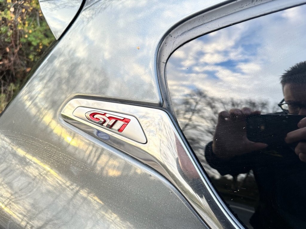 Used Peugeot 208 2015 for sale - 76962635: Photo 11