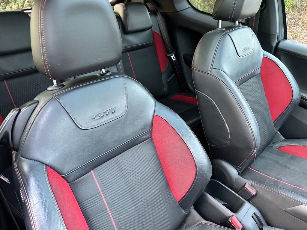 Used Peugeot 208 2015 for sale - 76962635: Photo 13