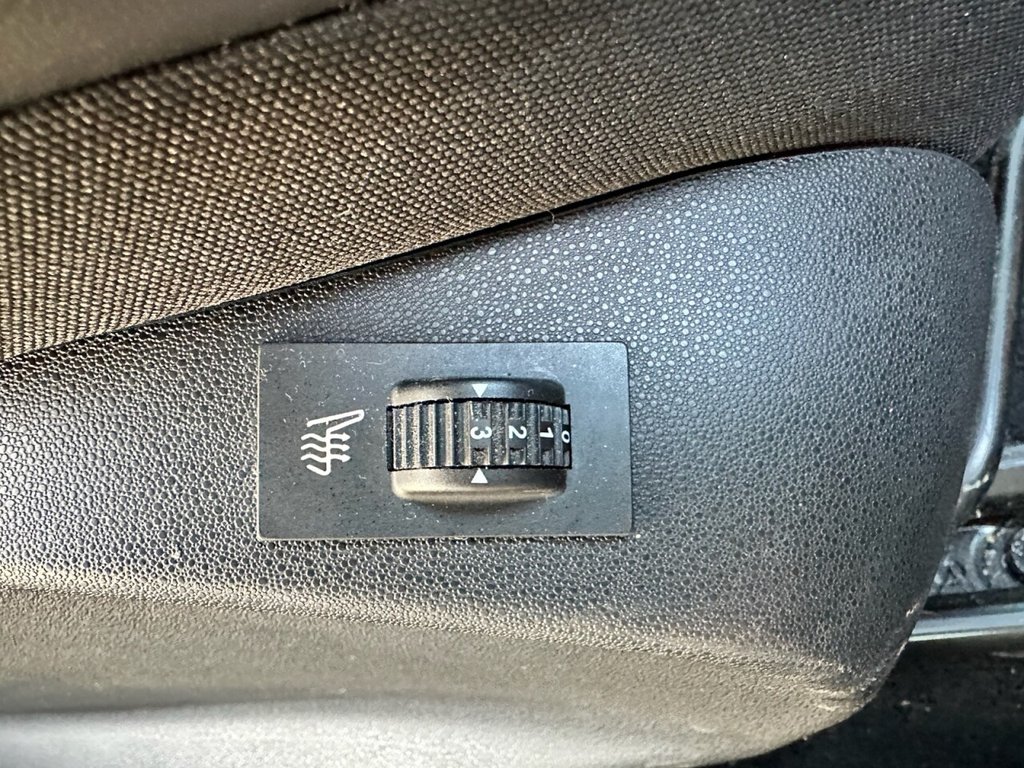 Used Peugeot 208 2015 for sale - 76962635: Photo 14