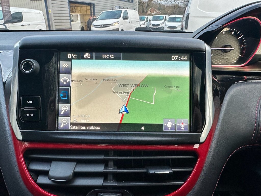 Used Peugeot 208 2015 for sale - 76962635: Photo 21