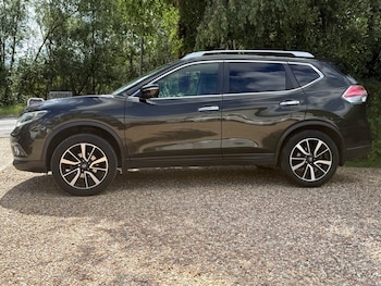 Used Nissan X-Trail 2016 for sale - 79072707: Photo