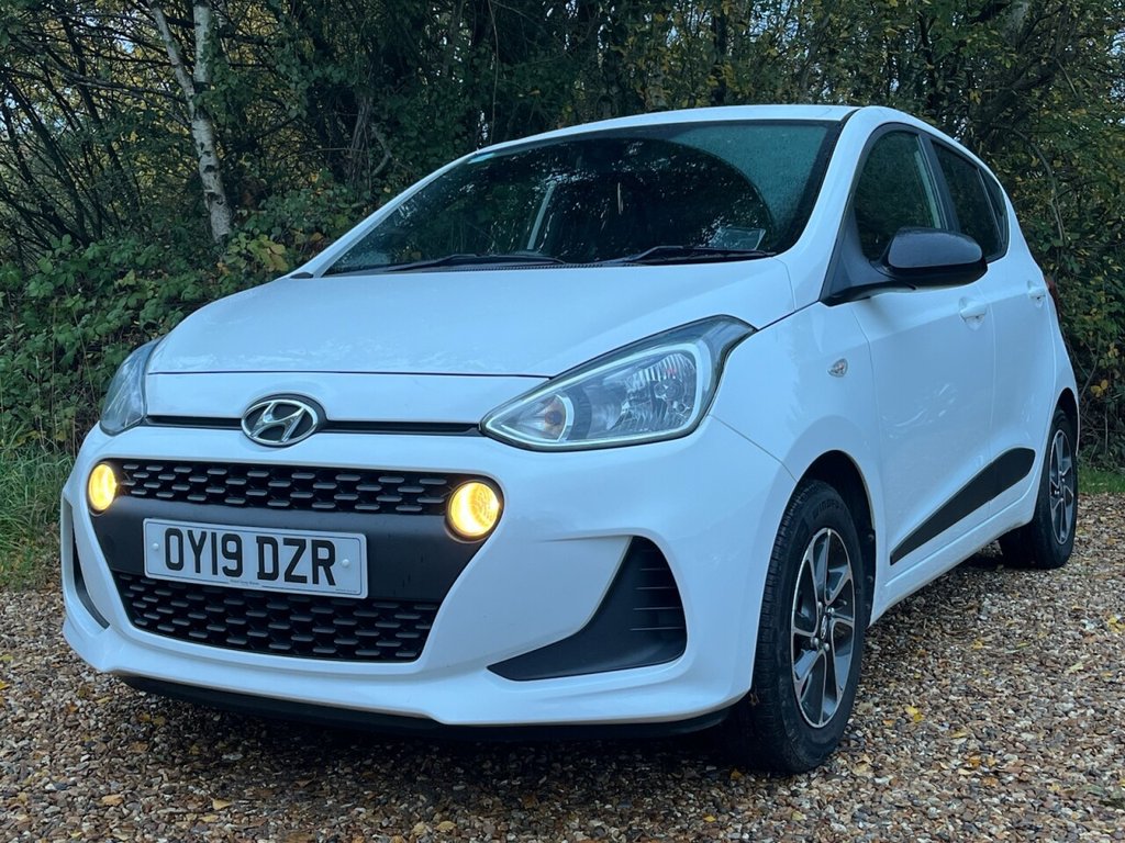 Used Hyundai i10 2019 for sale - 76510121: Photo 1
