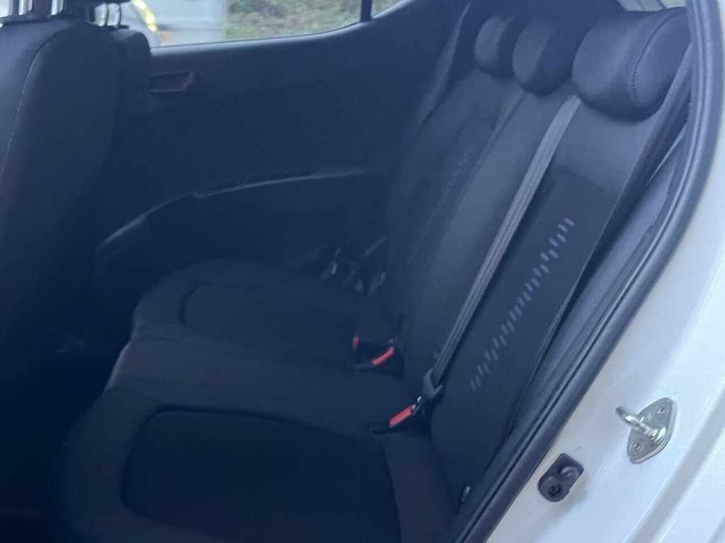 Used Hyundai i10 2019 for sale - 76510121: Photo 10