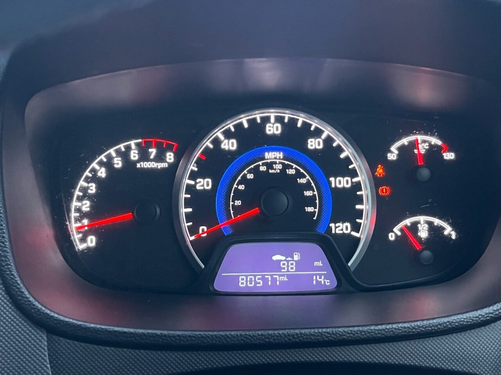 Used Hyundai i10 2019 for sale - 76510121: Photo 16