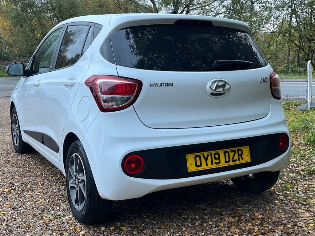 Used Hyundai i10 2019 for sale - 76510121: Photo 3