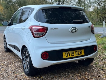 Used Hyundai i10 2019 for sale - 76510121: Photo