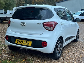 Used Hyundai i10 2019 for sale - 76510121: Photo