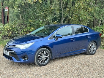 Used Toyota Avensis 2016 for sale - 76279873: Photo 2