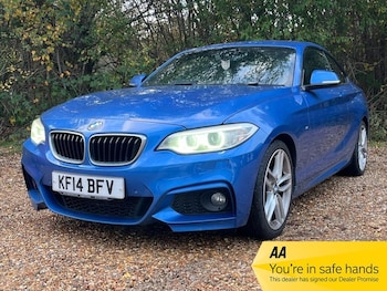 Used BMW 2 Series 2014 for sale - 76482510: Photo