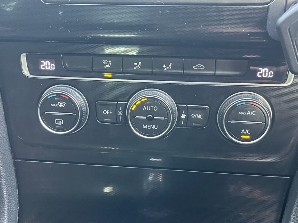 Used Volkswagen Golf 2015 for sale - 76559346: Photo 17