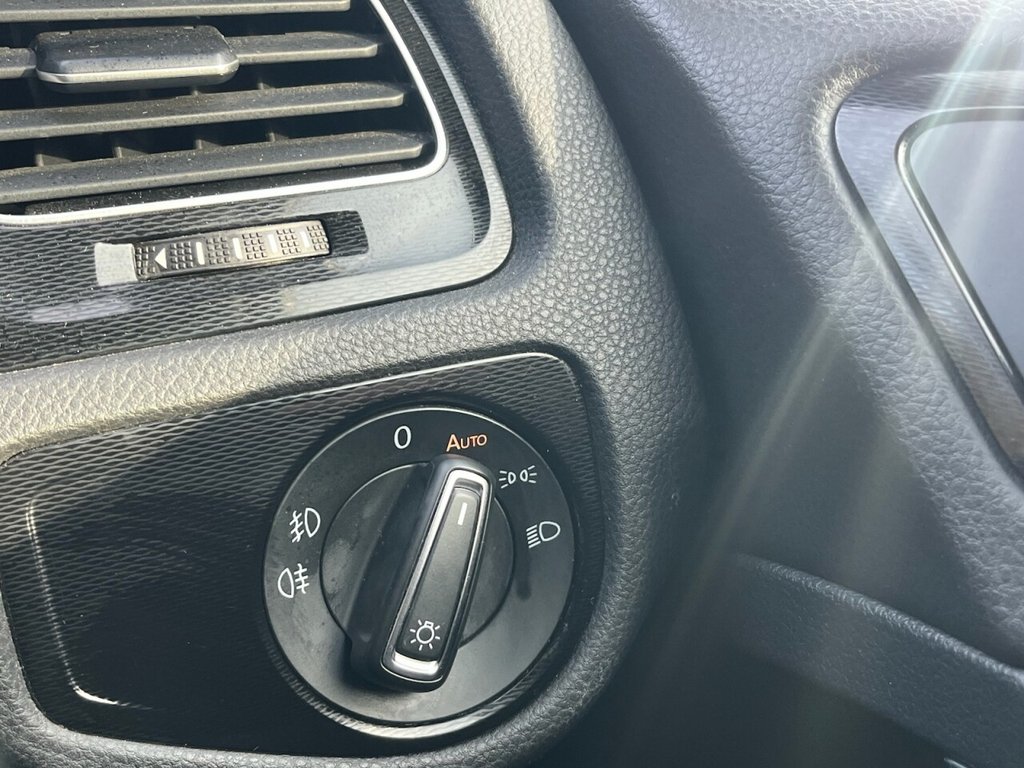 Used Volkswagen Golf 2015 for sale - 76559346: Photo 19