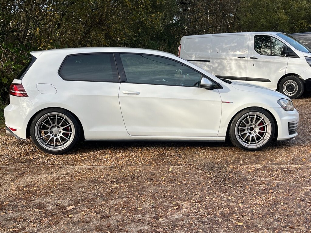 Used Volkswagen Golf 2015 for sale - 76559346: Photo 5