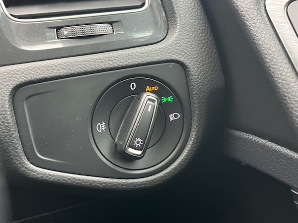 Used Volkswagen Golf 2018 for sale - 76250129: Photo 15
