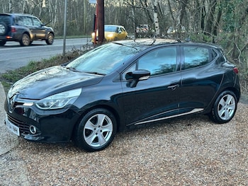 Used Renault Clio 2015 for sale - 77879905: Photo