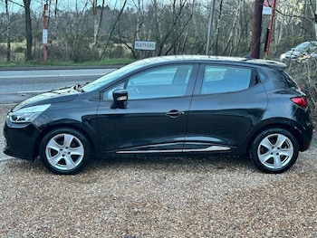 Used Renault Clio 2015 for sale - 77879905: Photo