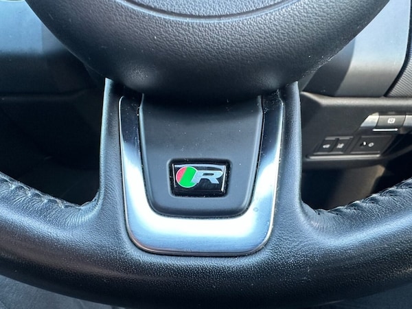 Used Jaguar E-Pace 2018 for sale - 76223427: Photo 18