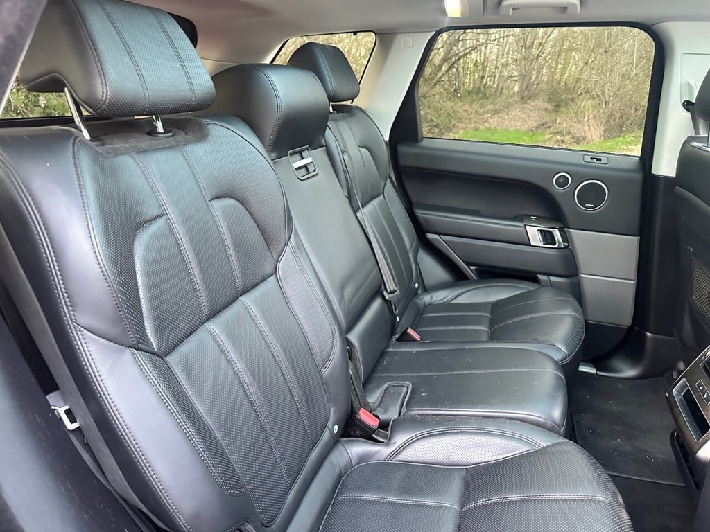 Used Land Rover Range Rover Sport 2015 for sale - 77967448: Photo 11
