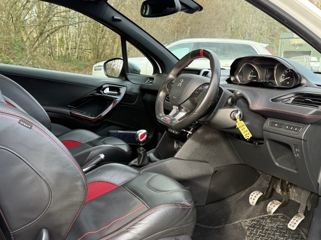 Used Peugeot 208 2016 for sale - 77384383: Photo 14
