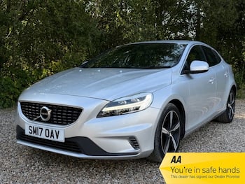 Used Volvo V40 2017 for sale - 79598228: Photo