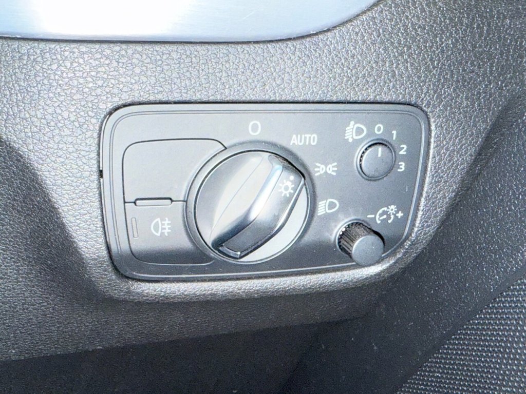 Used Audi Q2 2017 for sale - 76711315: Photo 13